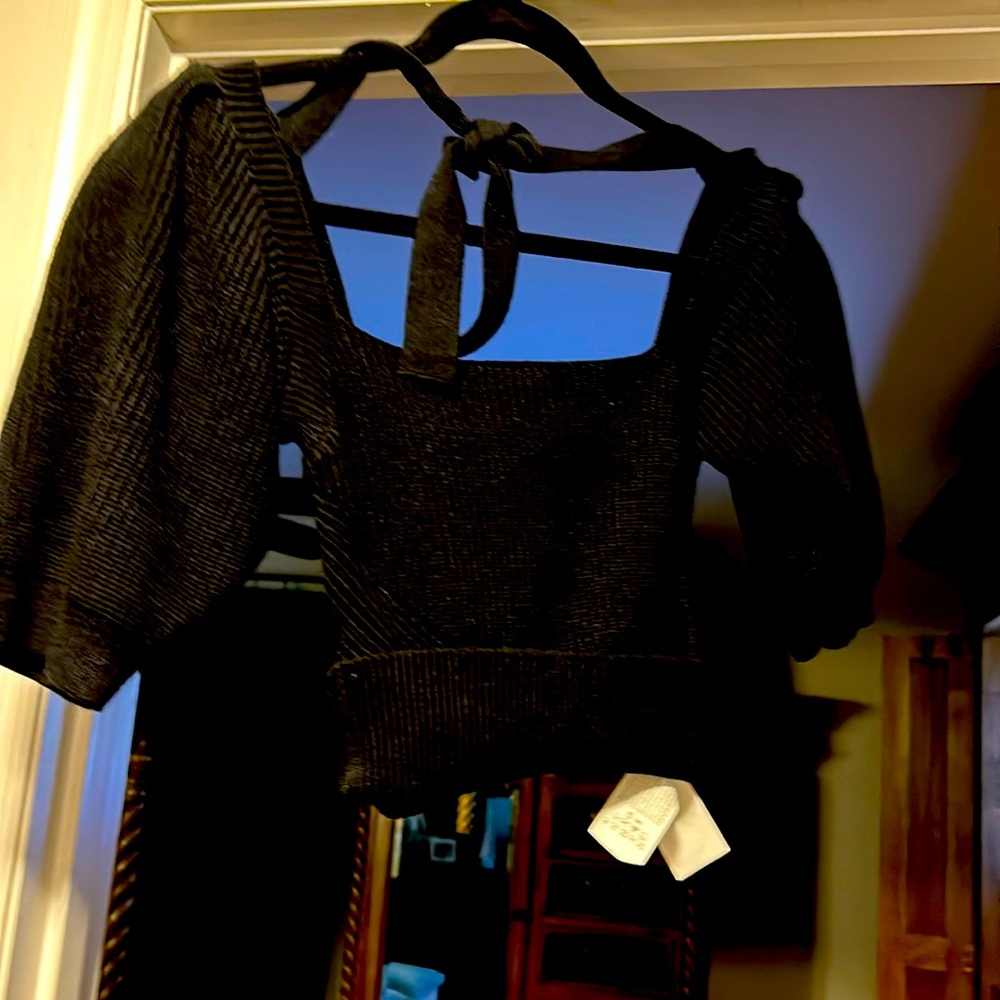 Black Crop Sweater with Puff Sleeves